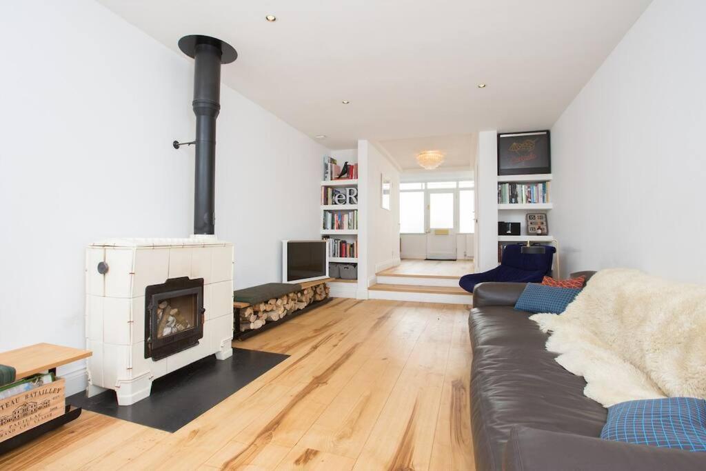 Large Townhouse Just 2 Minutes From The Sea/I360! Villa Brighton Exterior photo